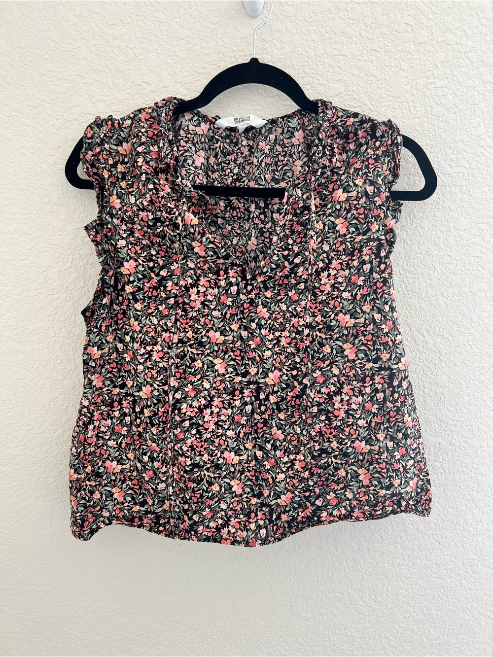 BB Dakota Floral Ruffle Cap-Sleeve Blouse Tank